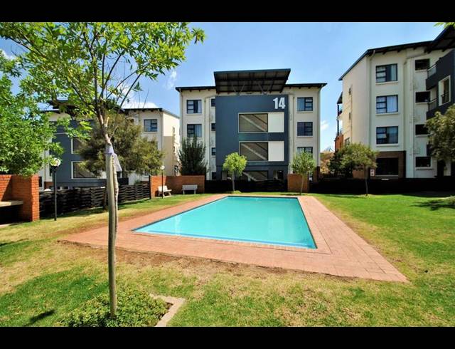 3 BEDROOM APARTMENT FOR SALE IN OAKDENE